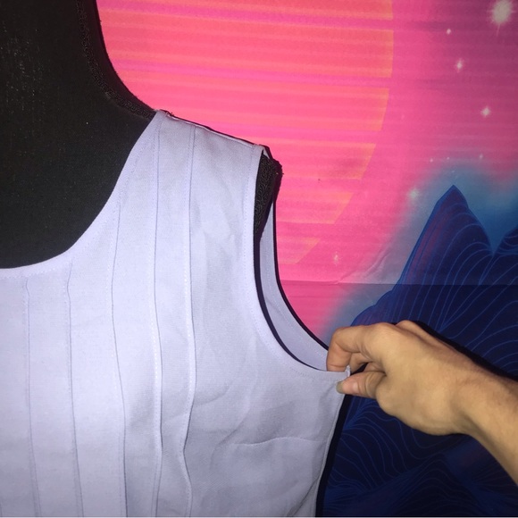 Lavender blouse size large - Picture 5 of 7